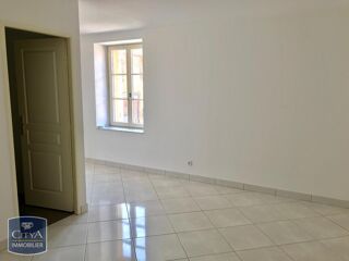  Appartement à louer 3 pièces 83 m²
