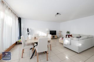 location Appartement - 3 pièce(s) - 94 m² Vichy (03200)