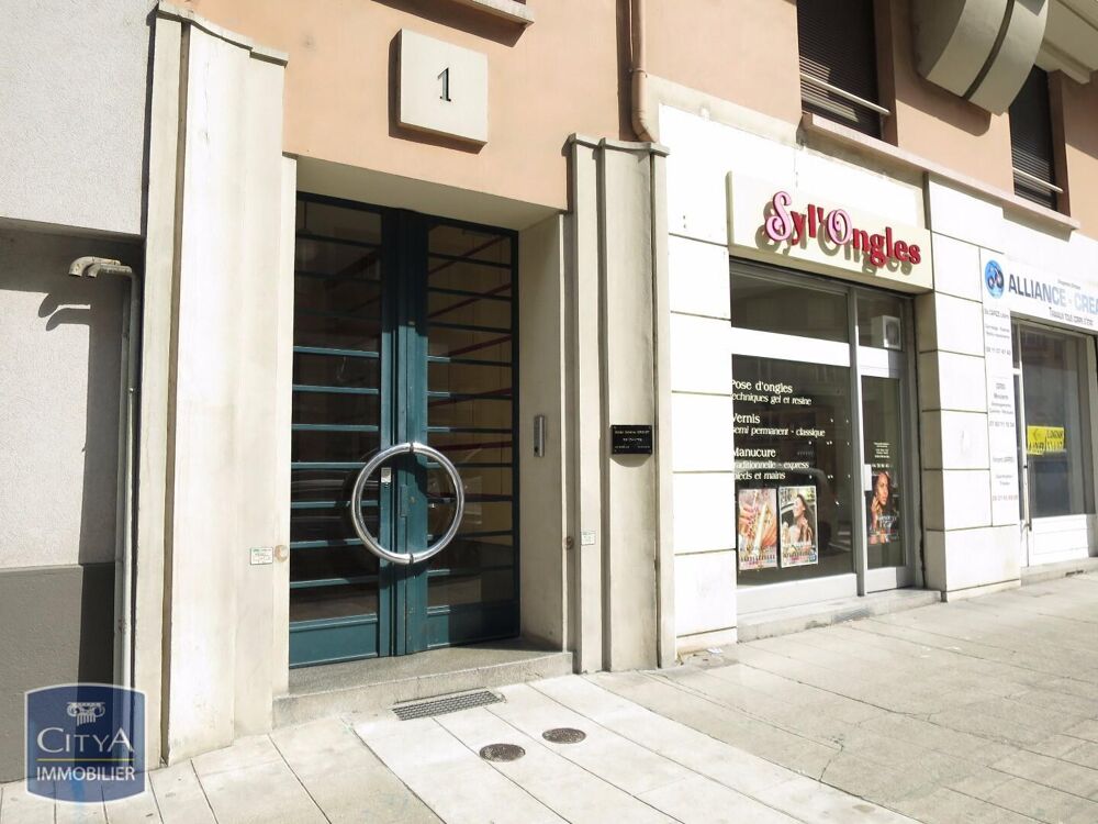   Location / Local Commercial - 39 m² 