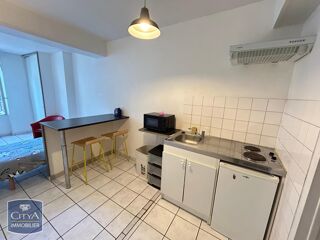  Appartement à louer 1 pièce 21 m²