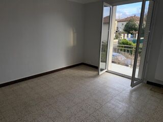 Appartement à louer 4 pièces 80 m²