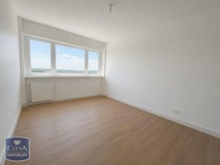  Appartement à louer 4 pièces 108 m²