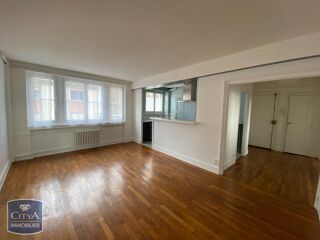  Appartement à louer 3 pièces 65 m²