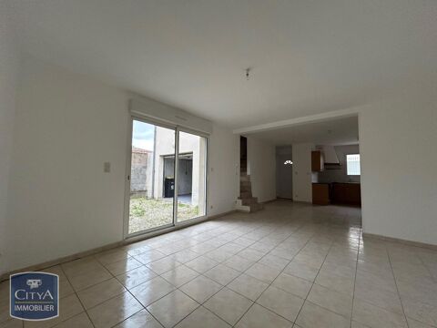   Location Maison Maison - 3 pice(s) - 83 m