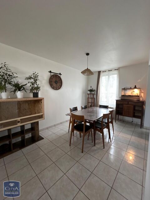   Location Appartement Appartement - 5 pièce(s) - 78 m²