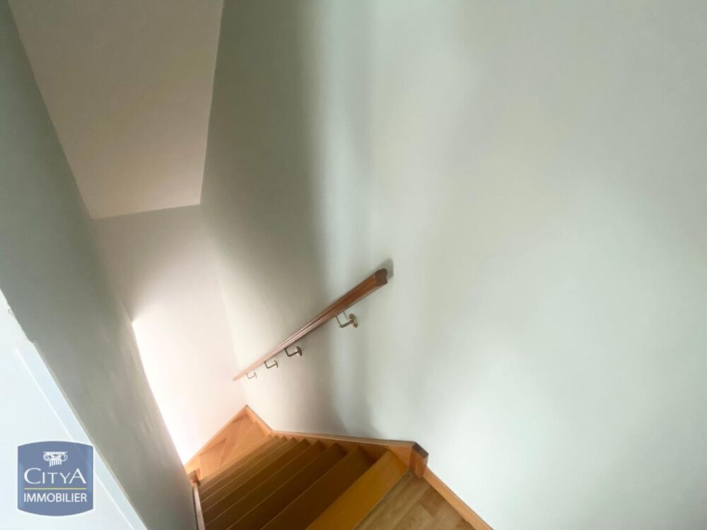 À LOUER : Charmant appartement T2 situé dans la paisible....