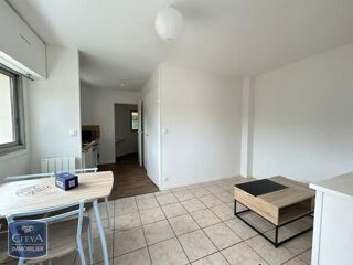  Appartement à louer 2 pièces 28 m²