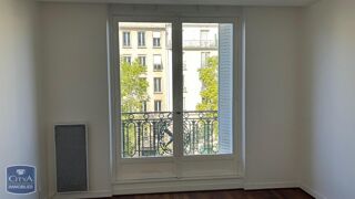  Appartement à louer 4 pièces 136 m²