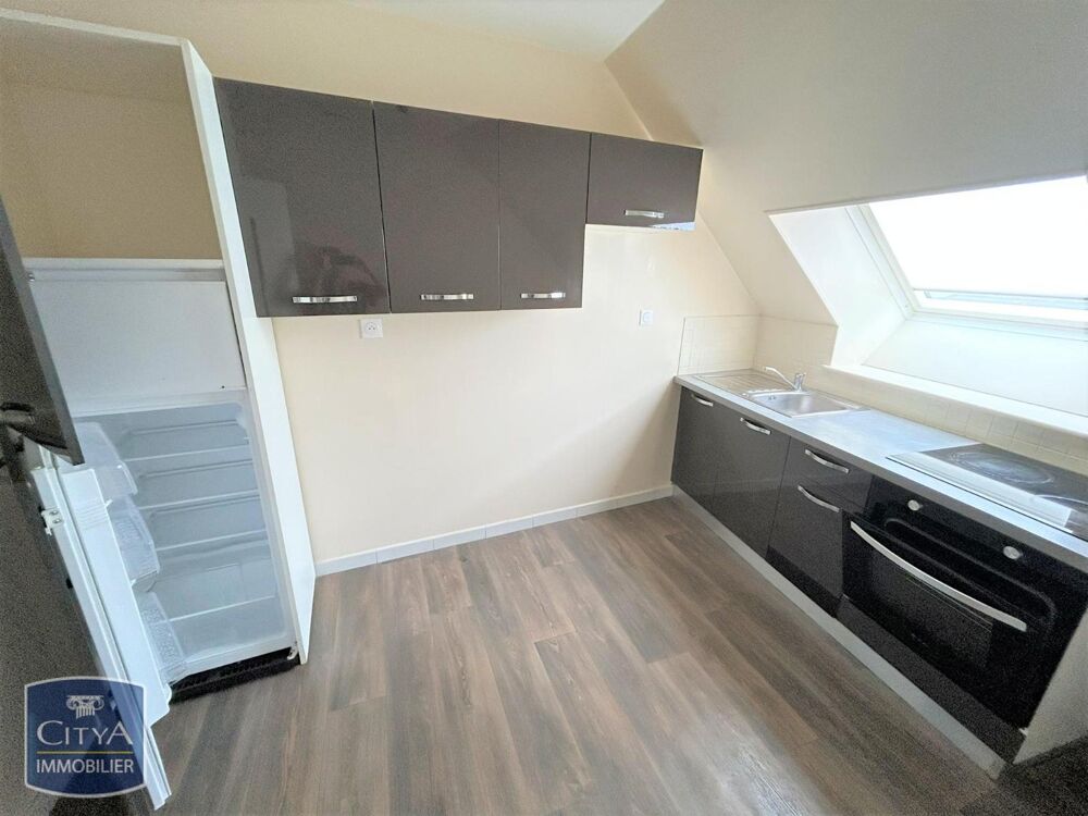 À LOUER : Découvrez ce charmant appartement au caractère....