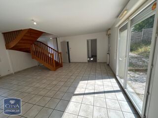  Maison à louer 5 pièces 97 m²