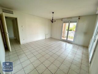  Appartement à louer 2 pièces 47 m²