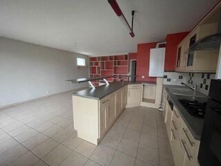  Appartement à louer 4 pièces 89 m²