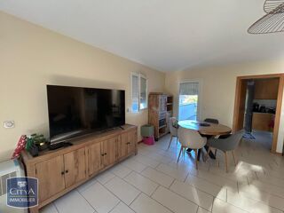  Appartement à louer 3 pièces 73 m²