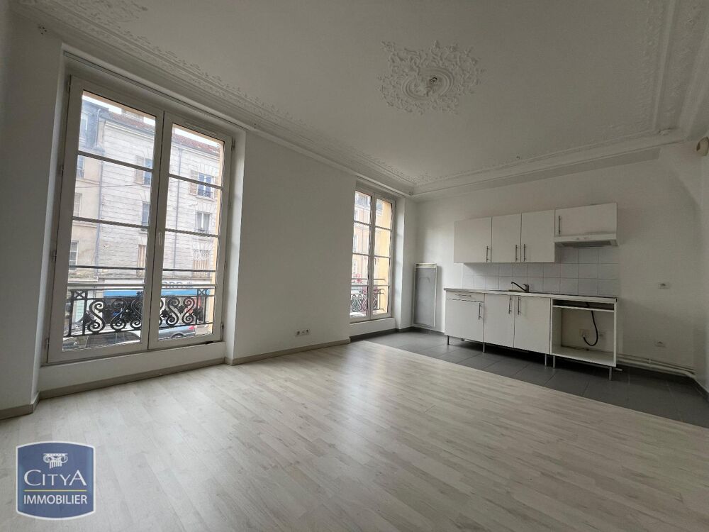 À LOUER : Appartement T2 situé à Versailles, dans le cod....