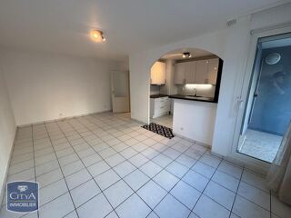  Appartement à louer 3 pièces 64 m²