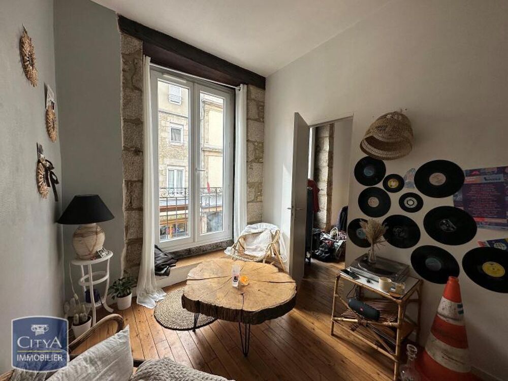 Centre Ville - À LOUER : Appartement T2 situé en plein c....