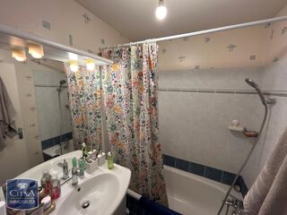 Appartement à louer 2 pièces 55 m²