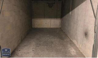  Parking / Garage à louer 