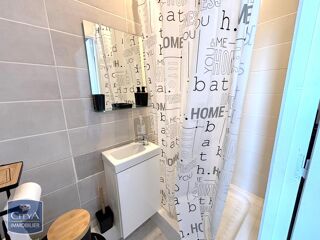 Appartement à louer 2 pièces 32 m²