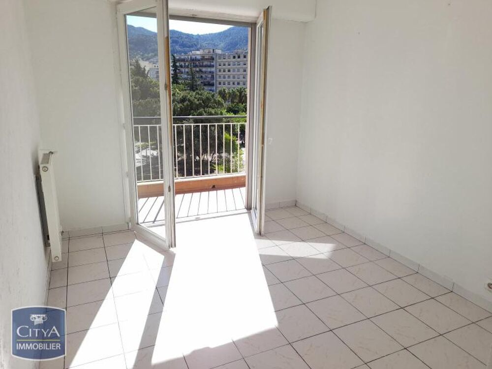 location Appartement - 4 pièce(s) - 74 m² Nice (06300)