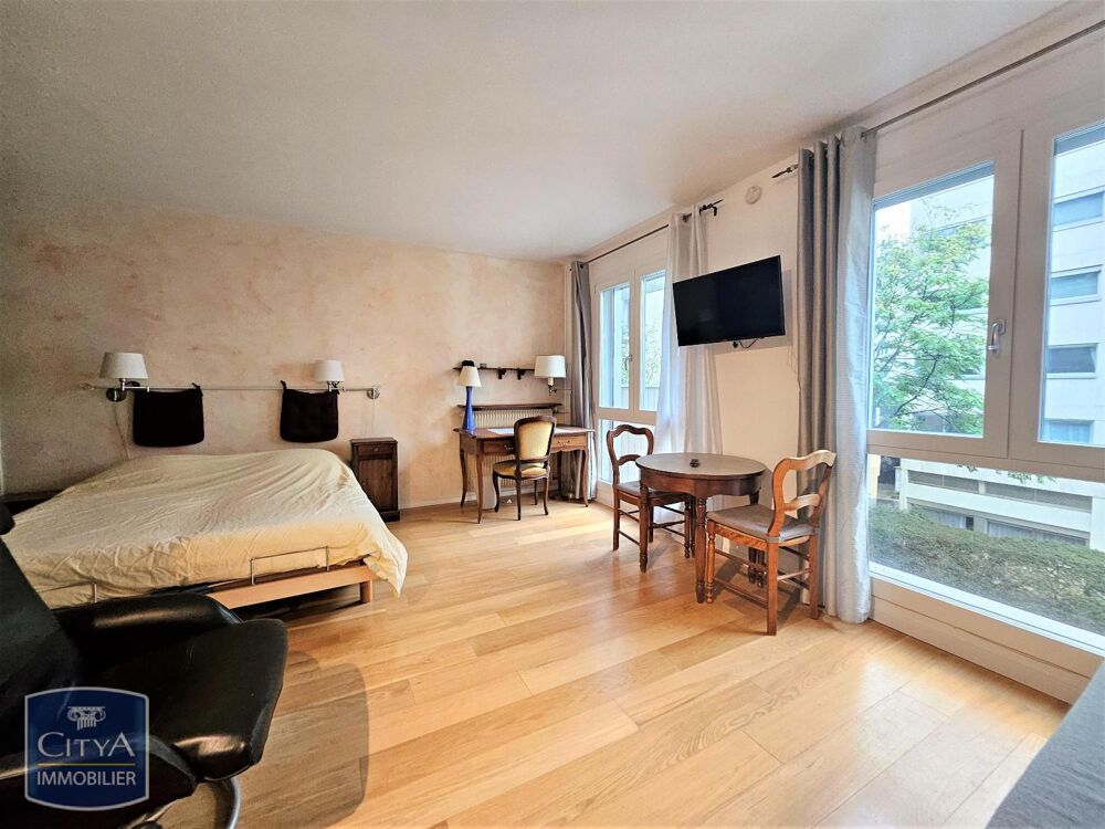 location Appartement - 1 pièce(s) - 33 m² Paris 15