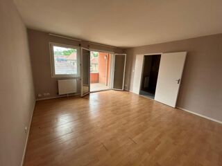  Appartement � louer 4 pi�ces 76 m�