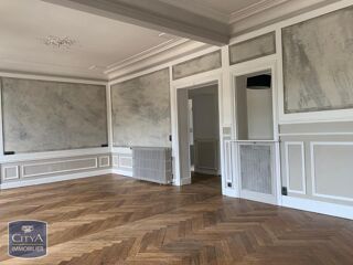  Appartement à louer 3 pièces 98 m²