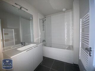  Appartement � louer 4 pi�ces 87 m�