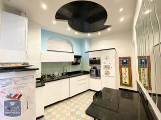  Appartement à louer 5 pièces 126 m²