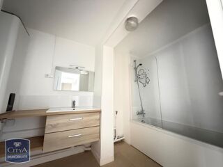  Appartement à louer 3 pièces 69 m²