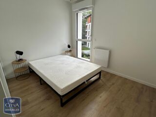  Appartement à louer 2 pièces 47 m²