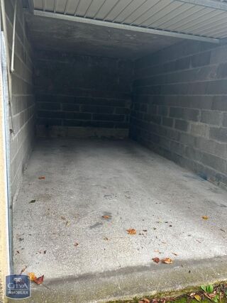  Parking / Garage � louer 
