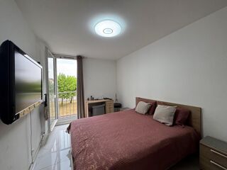  Appartement à louer 5 pièces 106 m²