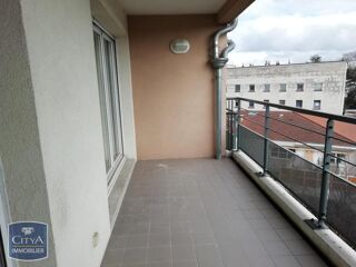  Appartement à louer 4 pièces 89 m²