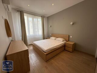  Appartement à louer 4 pièces 94 m²