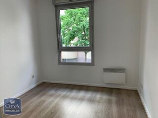  Appartement à louer 3 pièces 64 m²