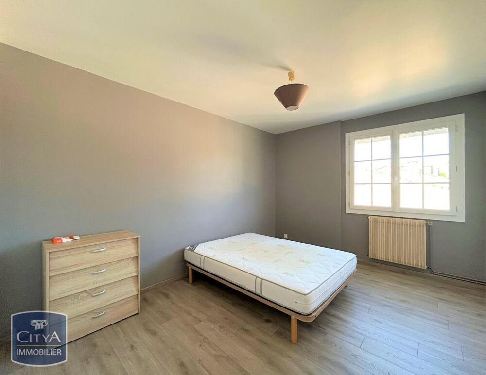 location Appartement - 3 pièce(s) - 66 m² Coutras (33230)