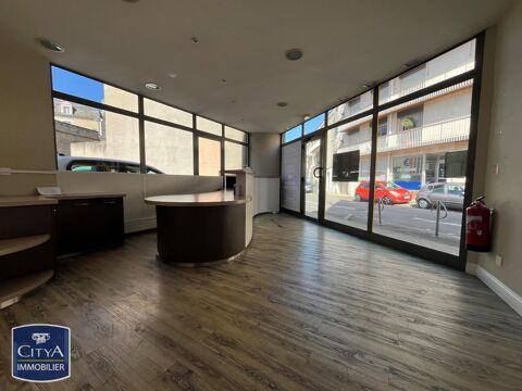 LOCAL COMMERCIAL DE 160M&sup2; - CENTRE VILLE AVEC PARKING... 2300 86000 Poitiers