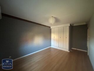  Maison à louer 6 pièces 152 m²
