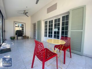  Appartement � louer 5 pi�ces 102 m� Les angles