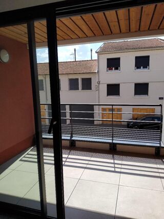  Appartement à louer 2 pièces 53 m²