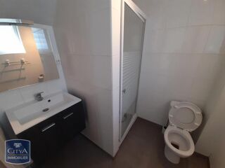  Appartement à louer 3 pièces 74 m²