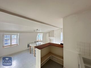  Appartement à louer 2 pièces 32 m²