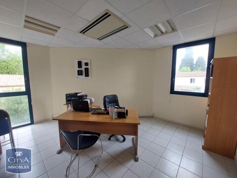 &Agrave; LOUER : D&eacute;couvrez ce local professionnel d'une &eacute;l&eacute;g... 350 34800 Clermont l herault