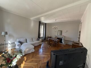  Appartement à louer 3 pièces 85 m²