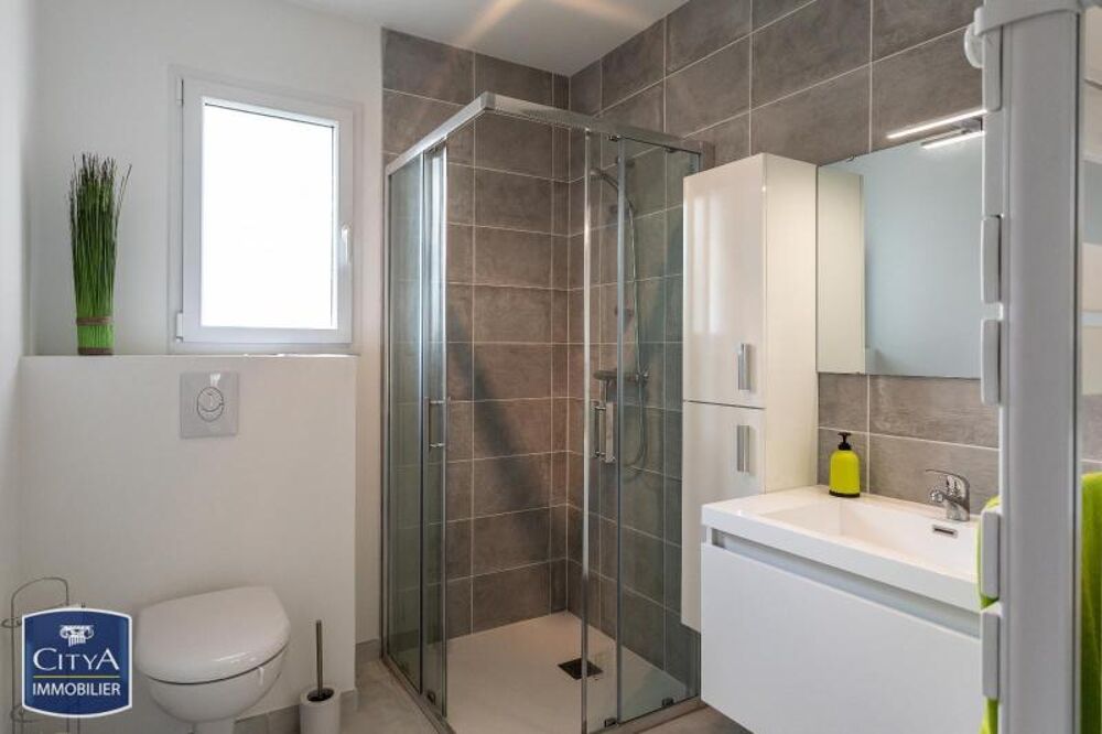 EXCLUSIVITÉ - MAISON 2 PIÈCES AVEC TERRASSE DANS UN VILL....