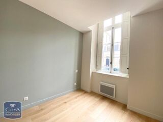  Appartement à louer 2 pièces 38 m²