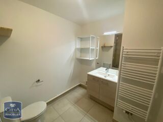  Appartement à louer 2 pièces 43 m²