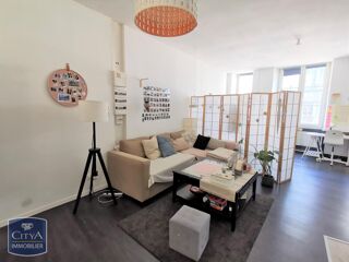  Appartement à louer 1 pièce 53 m²