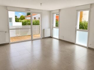  Appartement à louer 3 pièces 66 m²
